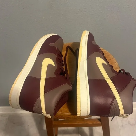 Nike Dunk High Plum Eclipse ladies size 12 fits men size 10.5 - Picture 3 of 6